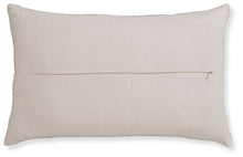 Load image into Gallery viewer, Pacrich Pillow (Set of 4)
