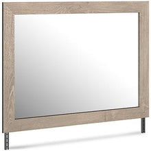 Load image into Gallery viewer, Senniberg Bedroom Mirror
