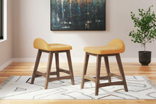 Load image into Gallery viewer, Lyncott Dining Set
