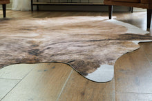 Load image into Gallery viewer, Sportsmen 6&#39;5&quot; x 7&#39;11&quot; Rug
