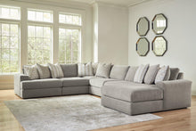 Load image into Gallery viewer, Avaliyah Sectional with Chaise
