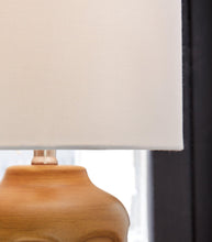 Load image into Gallery viewer, Gierburg Table Lamp
