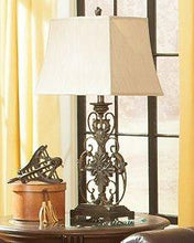 Load image into Gallery viewer, Sallee Table Lamp
