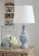 Load image into Gallery viewer, Cylerick Table Lamp
